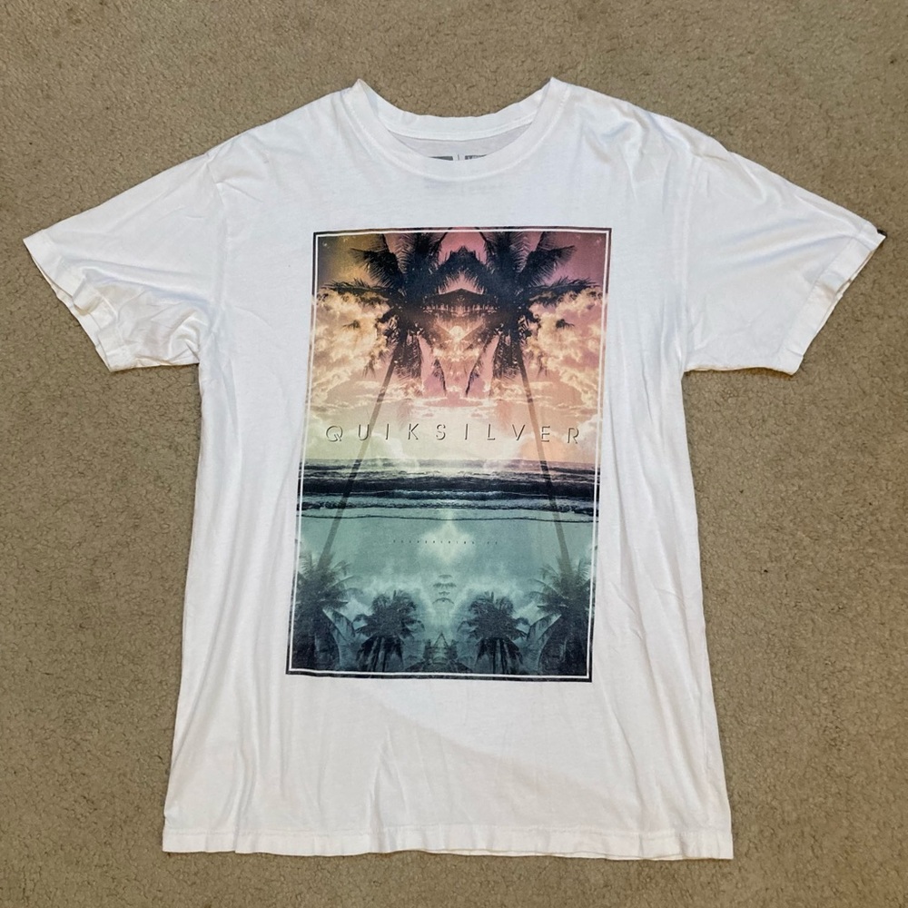 Men's Quiksilver White Large Graphic Design T-Shirt